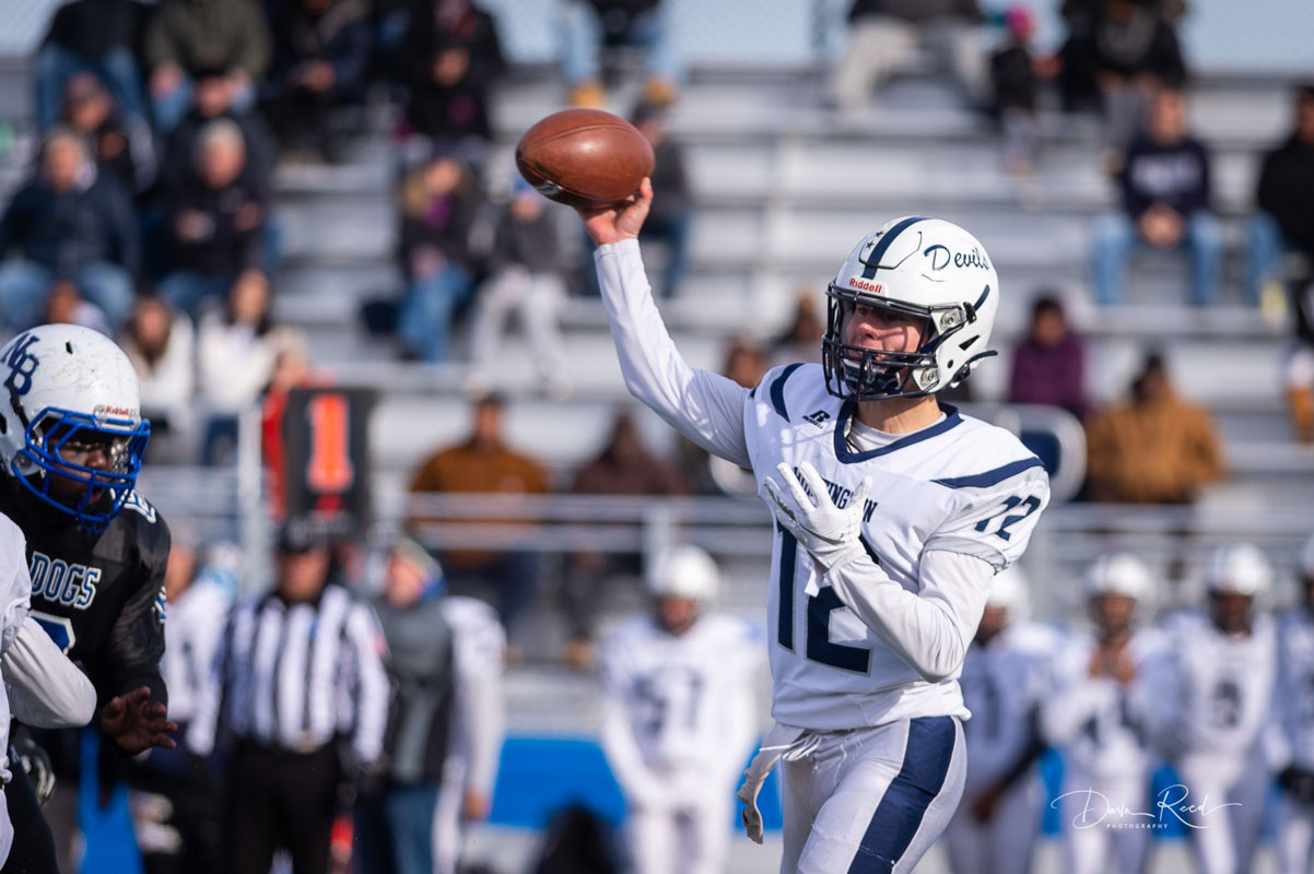 Quarterback Torin Bograd fires off a pass. (Darin Reed photo.)