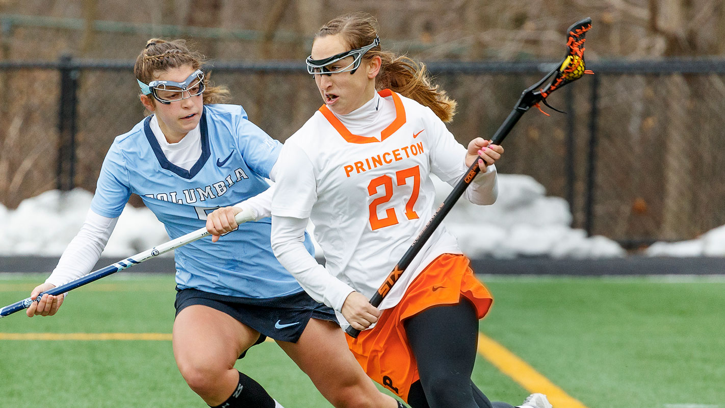Huntington 2016 alum Katie Reilly in action for the Princeton University women's lacrosse team 