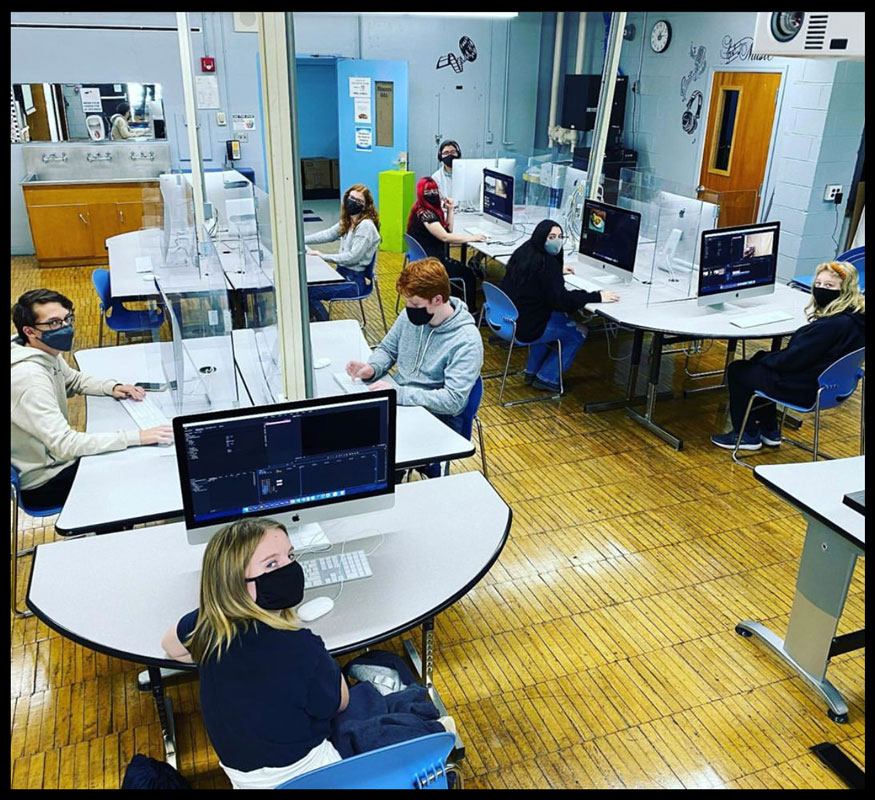 Huntington High School Creative Video II students at work in their lab.