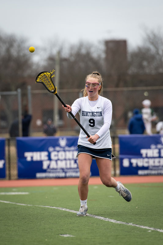 Gretel Cassell in action for the Blue Devils. (Darin Reed photo.)