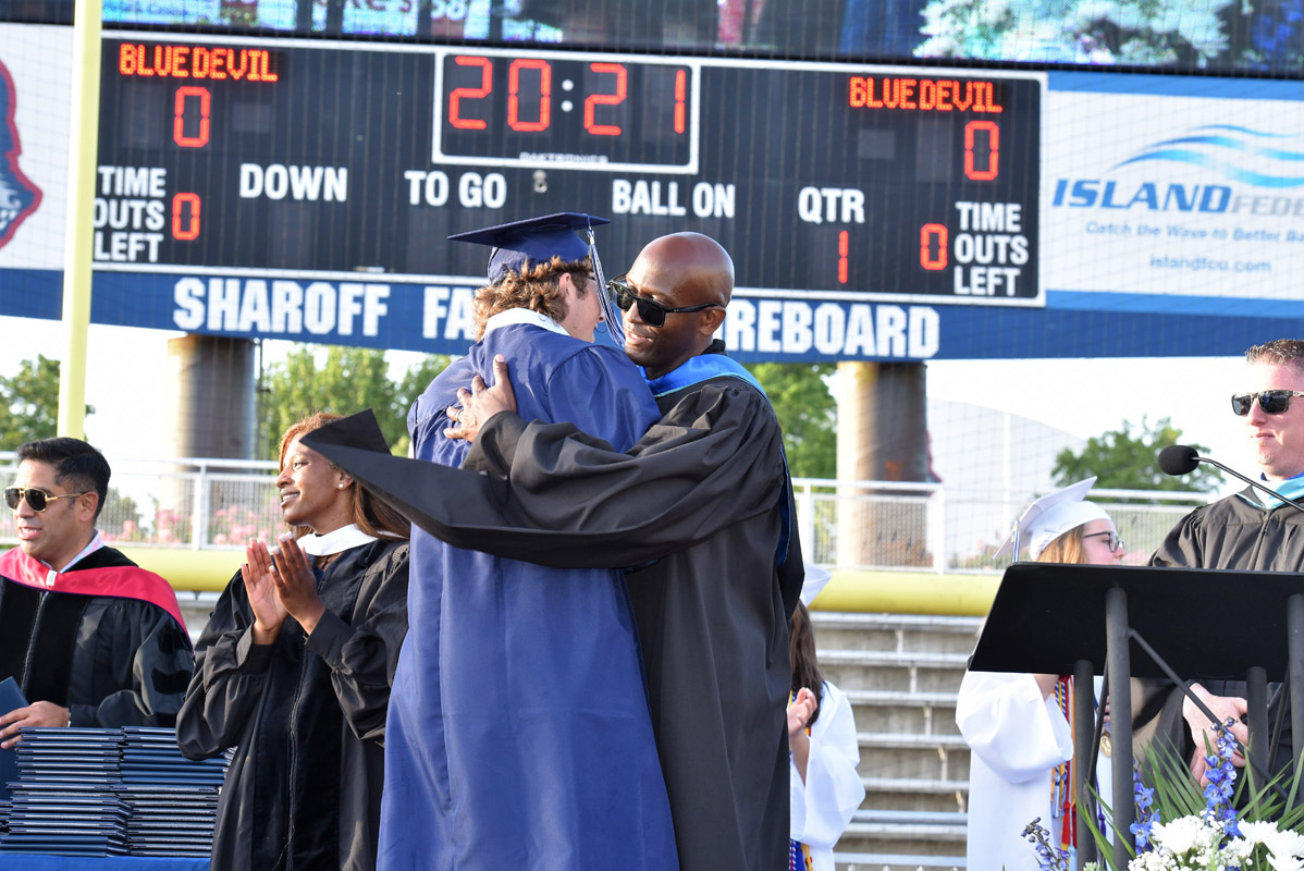 Fourth graduation image