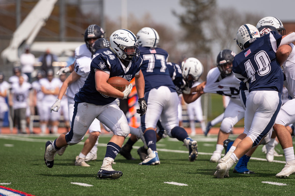 Robbie Smith rushed for 160 yards and three touchdowns. (Darin Reed photo)
