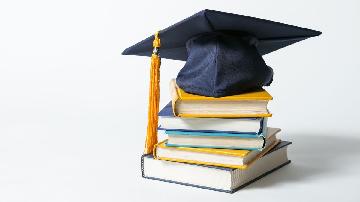Tri-CYA scholarships were awarded to three graduating Huntington High School seniors.