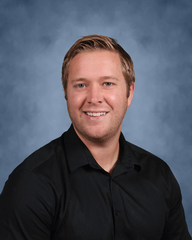 Huntington business teacher Gregory Dieterich captured a state award.