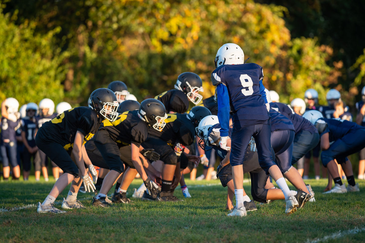 The Finley football team in action. (Darin Reed photo.)