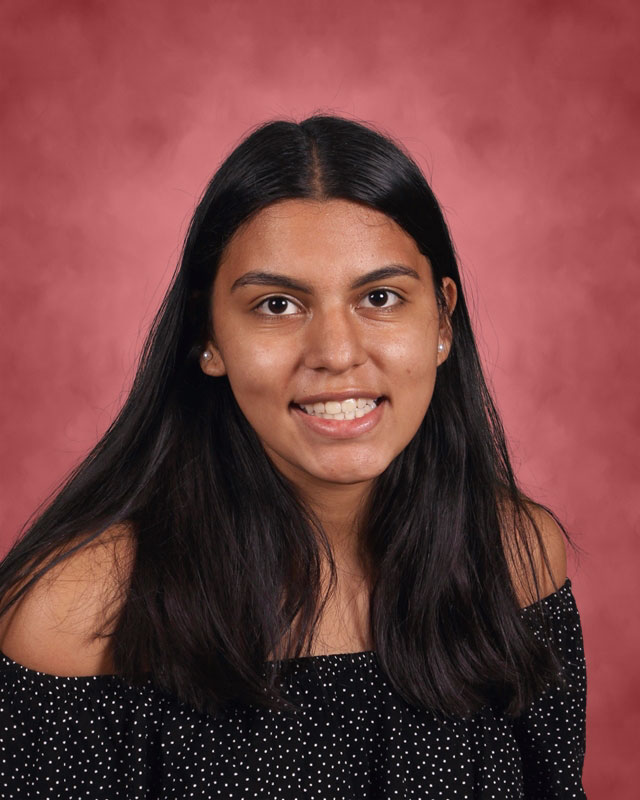  Huntington High School senior Edelyn Garcia 