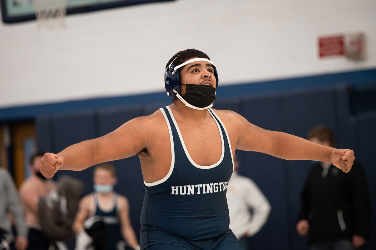 Kaleef Riley is happy after winning the 285 lb. weight class. (Darin Reed photo.