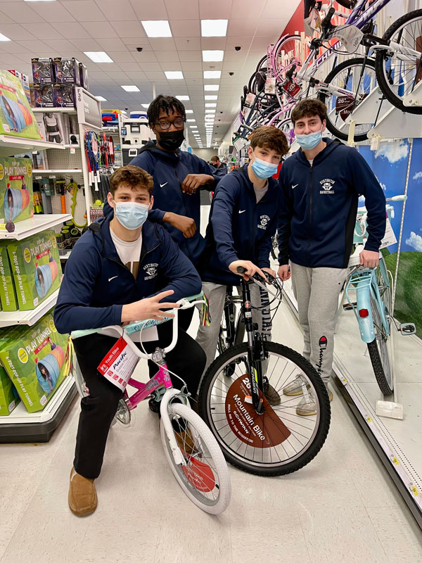 Blue Devil basketball teams went shopping. (Darin Reed photo)