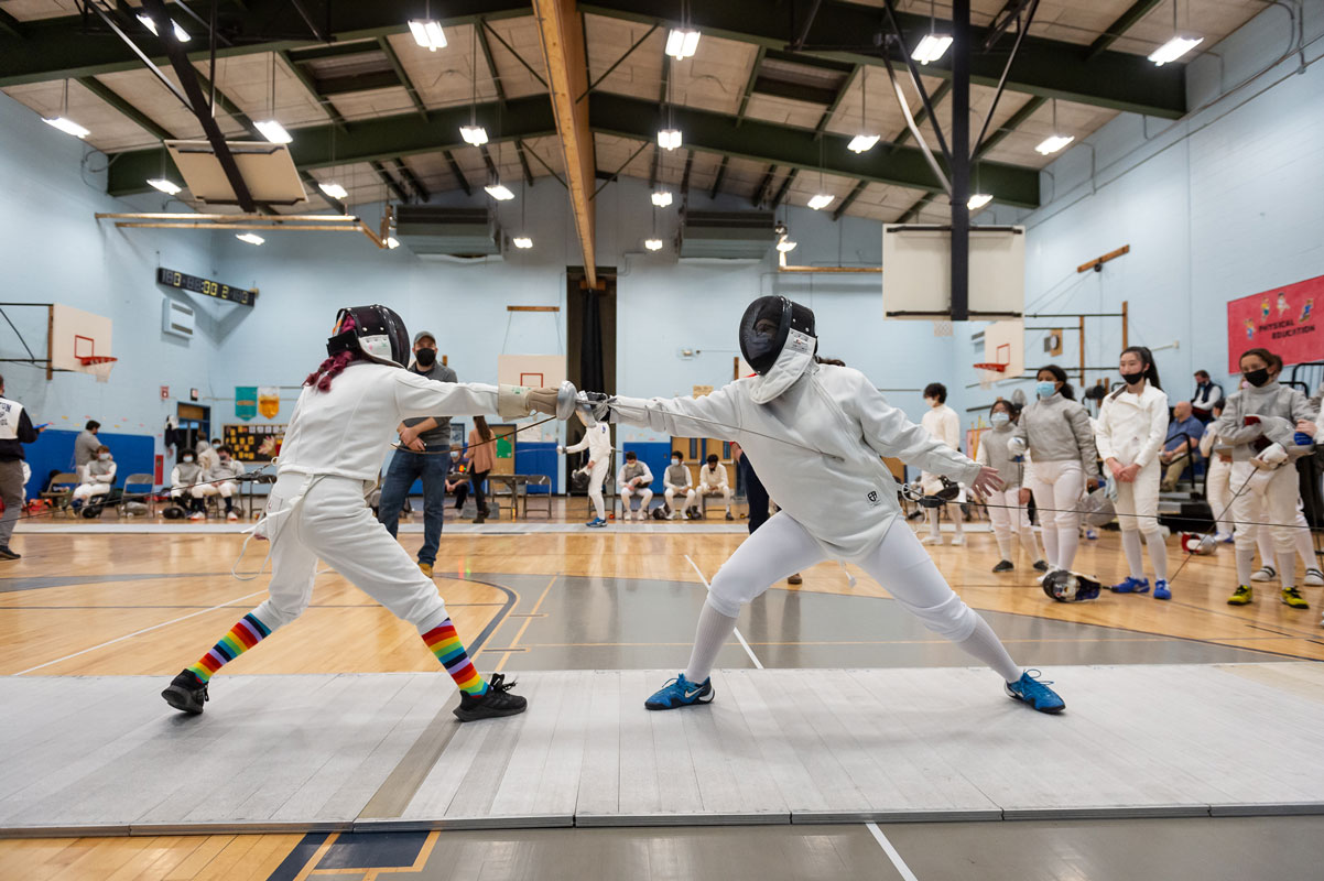 Huntington's boys' and girls' fencing teams are both 3-0 to open the season. (Darin Reed photo.)
