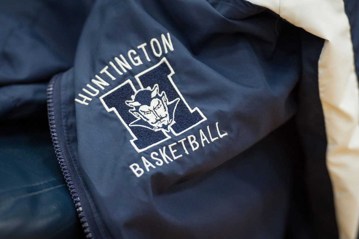 The Huntington girls' basketball team toppled Bellport on Thursday night in a league game. (Darin Reed photo)