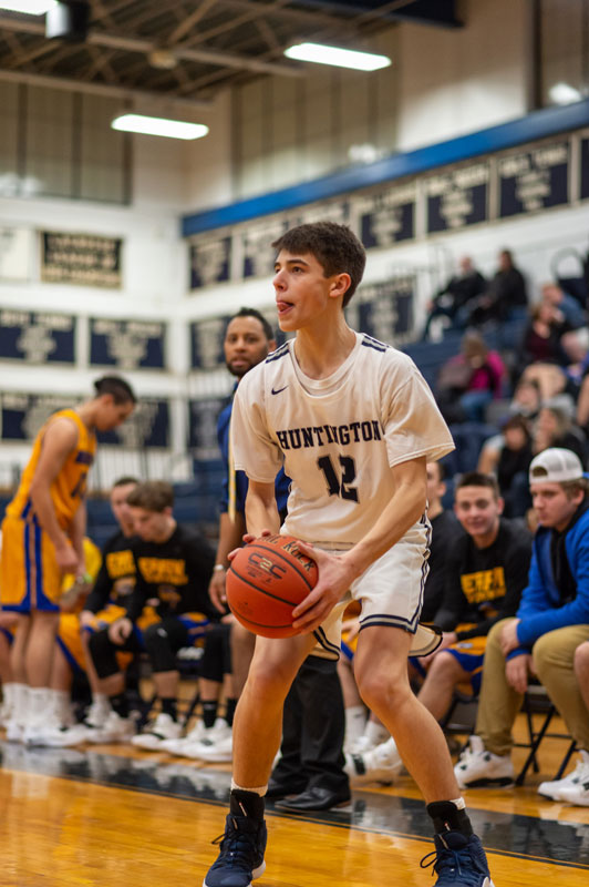 Max Rentsch in action for the Blue Devil basketball team. (Darin Reed photo.)