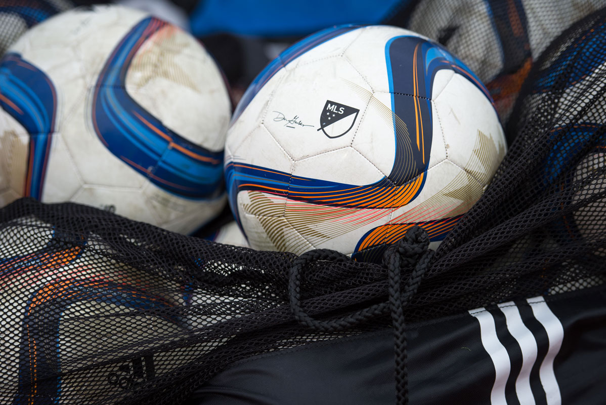 The Huntington varsity boys' soccer team has 16 scheduled for the spring. (Mike Connell photo.)