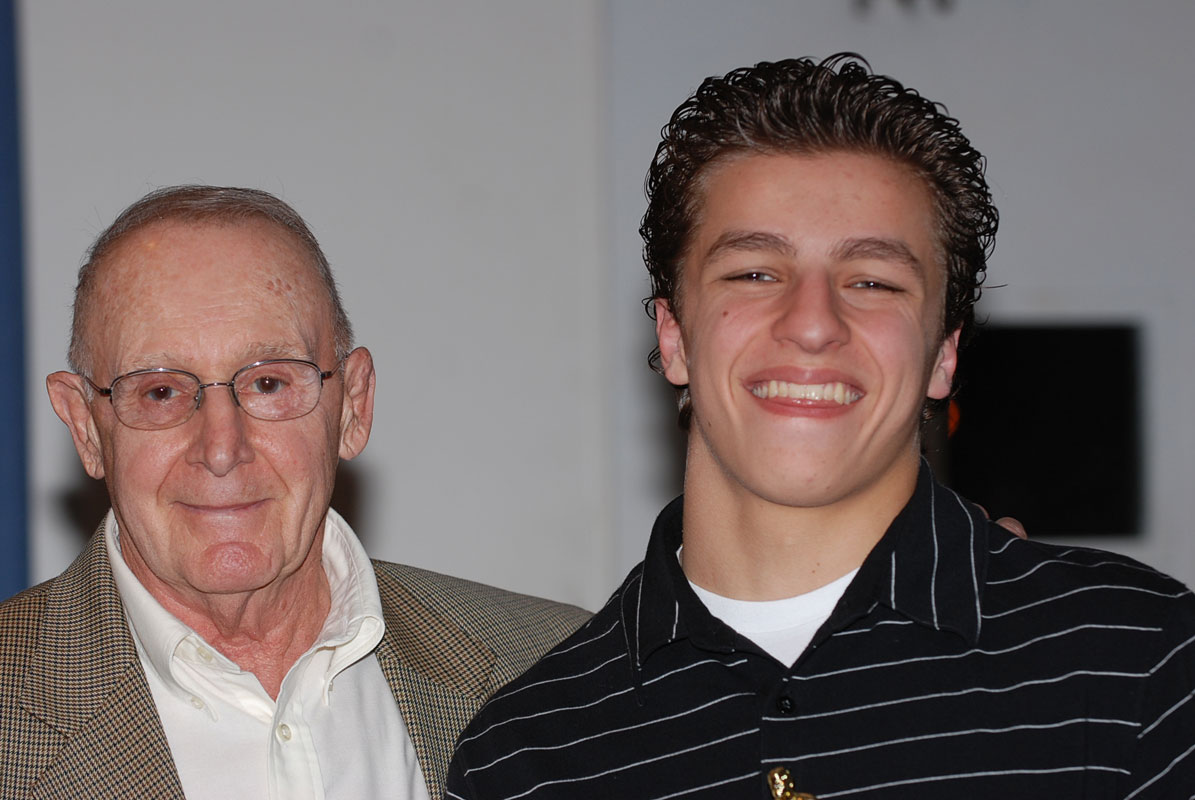Lou Giani with All-County sophomore Louis Puca at the 2009 Blue Devil wrestling team dinner.