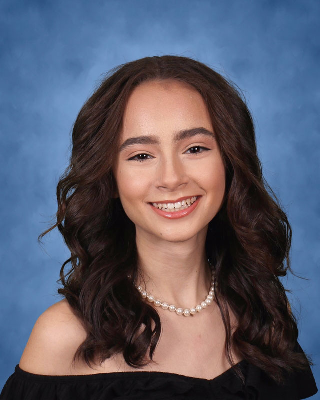 Huntington Class of 2021 member Alexa Rind captured the Quentin Sammis Memorial Award.