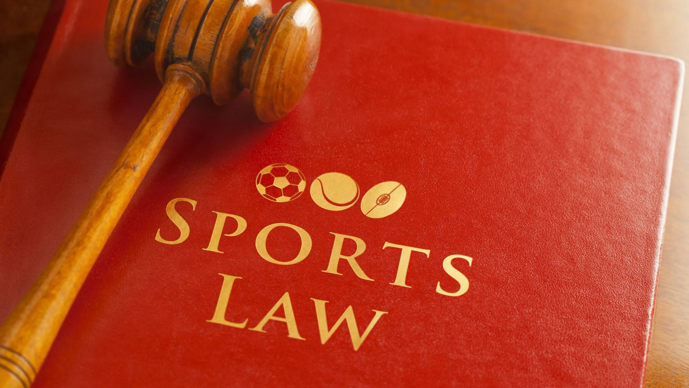 Huntington students are encouraged to apply for a free sports law program sponsored by St. John's University.
