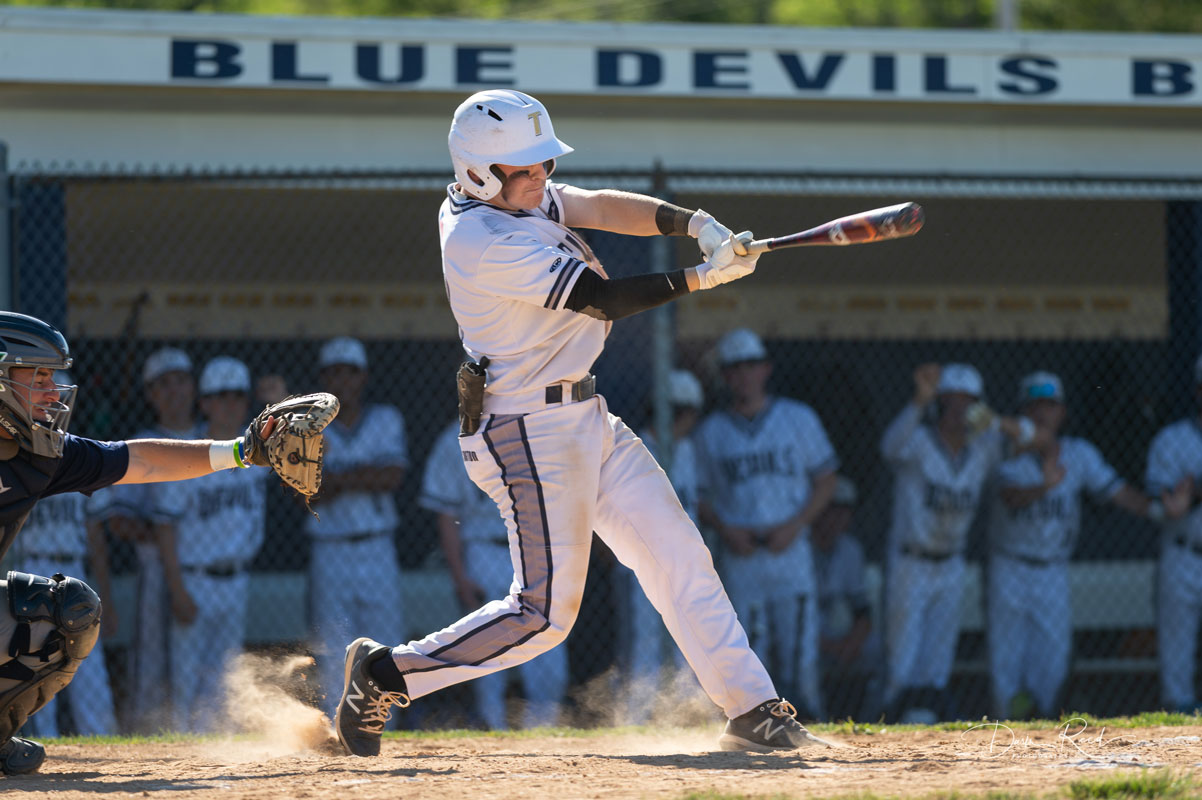 Dylan Schnitzer lets it rip. (Darin Reed photo.)