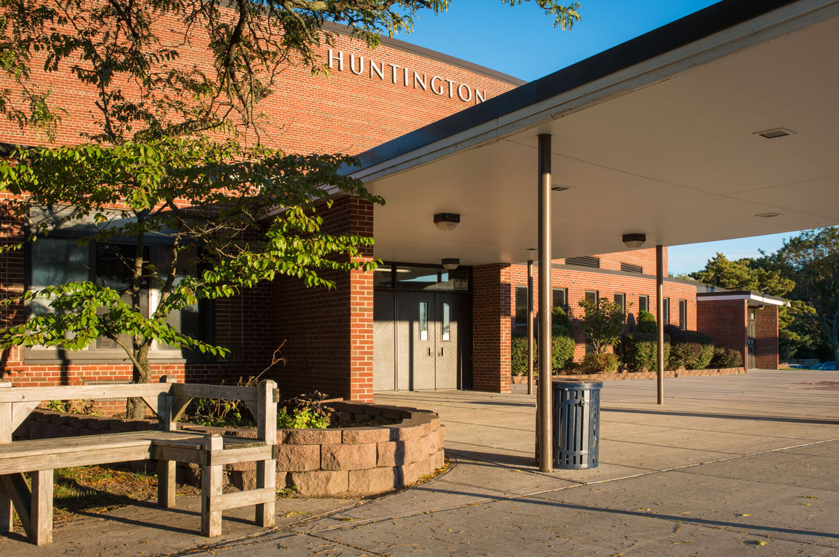 Huntington High School announced its 2021 Distinguished Seniors