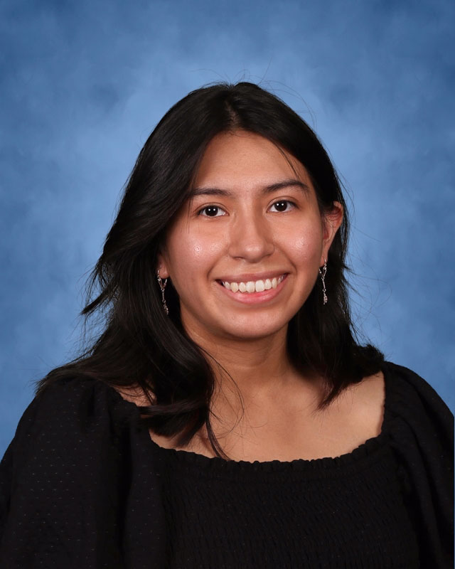  Huntington senior Niurca Chabla-Leon 