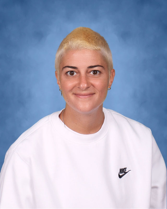  Huntington junior varsity girls' soccer coach Maria Canino. 