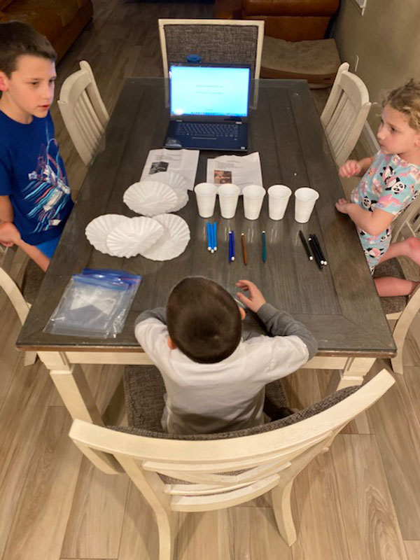Jefferson students challenged themselves at STEM Family Night (2)