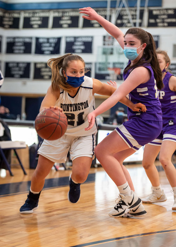 Jordan Forte makes her move. (Darin Reed photo.)