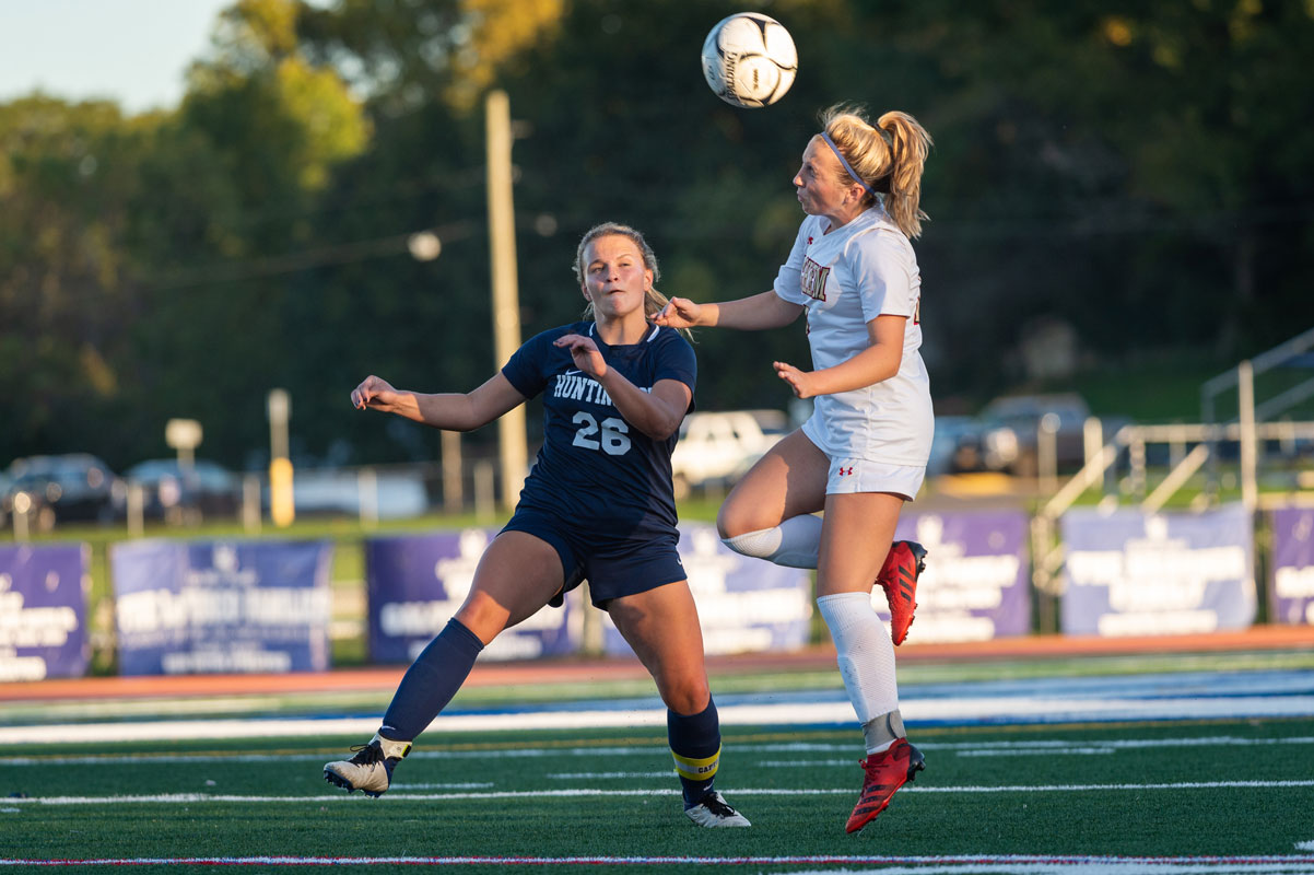 Teddi Carnesi (left) battles for the ball. (Darin Reed photo)