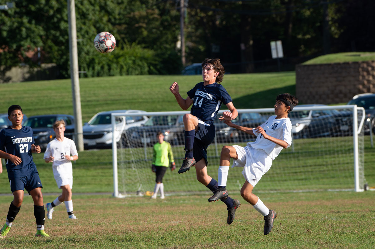 The Huntington JV went 12-5-1 this past fall. (Darin Reed photo)