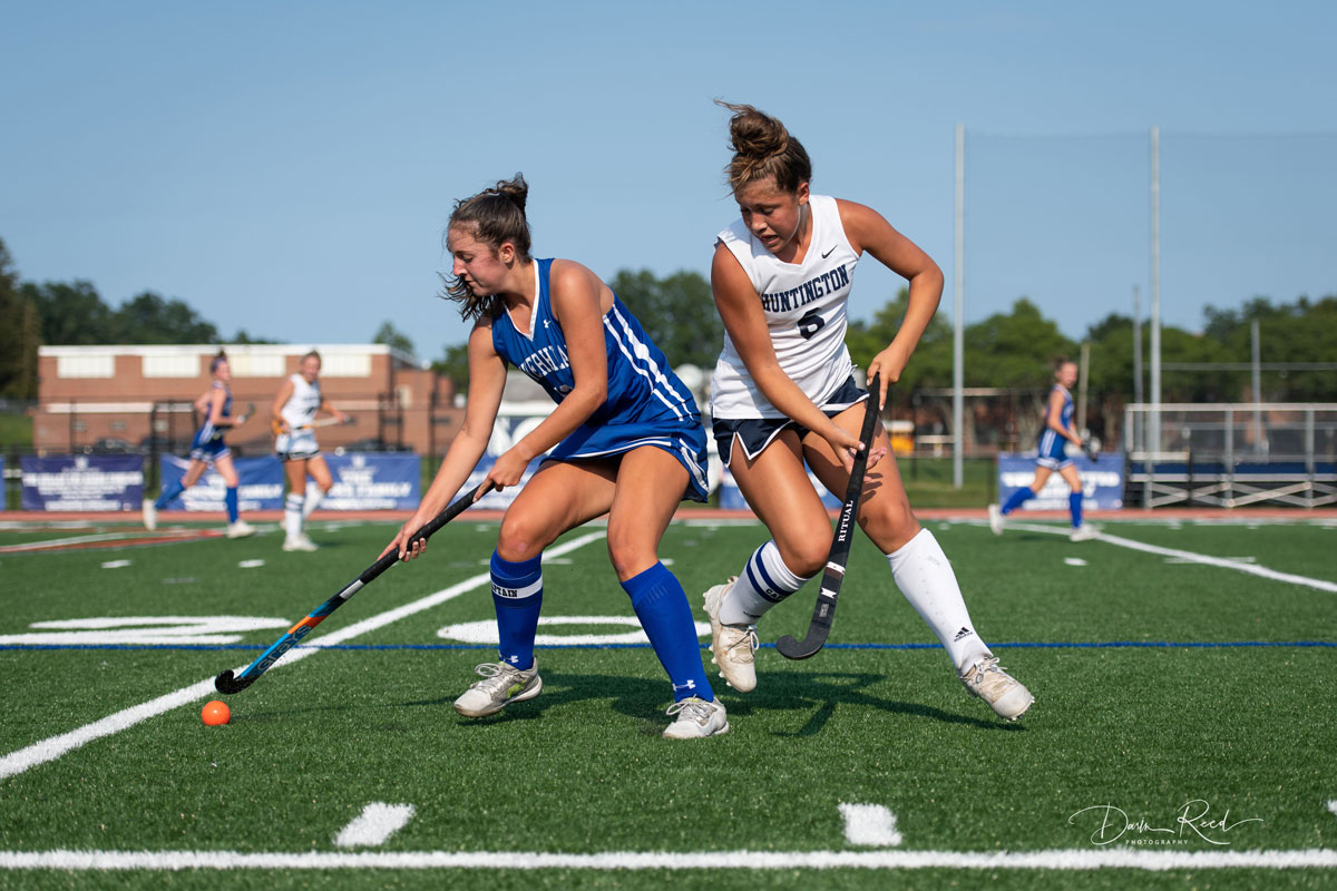 Laurel Bonn (right) is one of Huntington's top players this fall. (Darin Reed photo.)