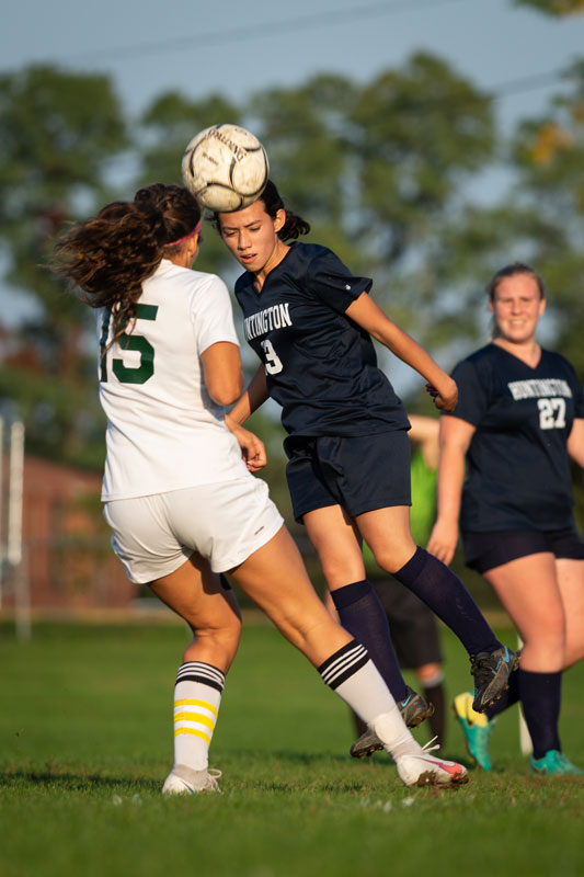 Kimberly Castro Perdomo is on the ball for Huntington. (Darin Reed photo)