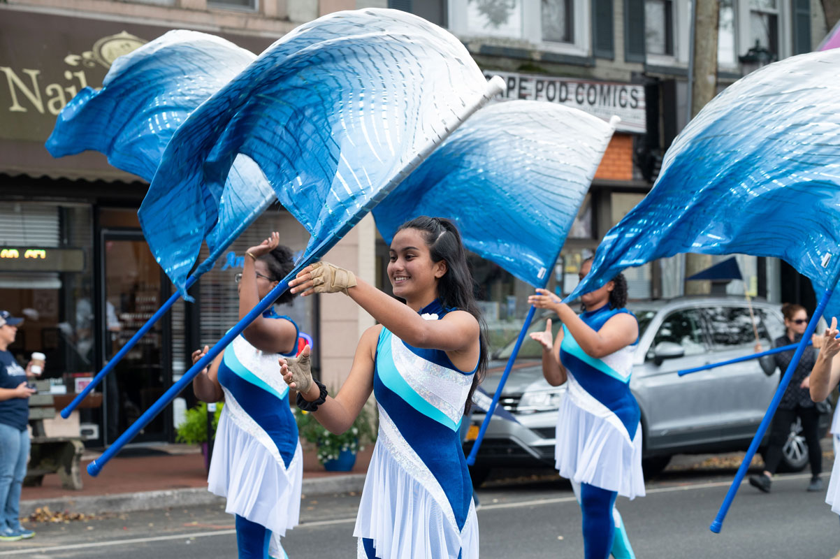 The Blue Devil band's color guard performed along the parade route. (Darin Reed photo.)