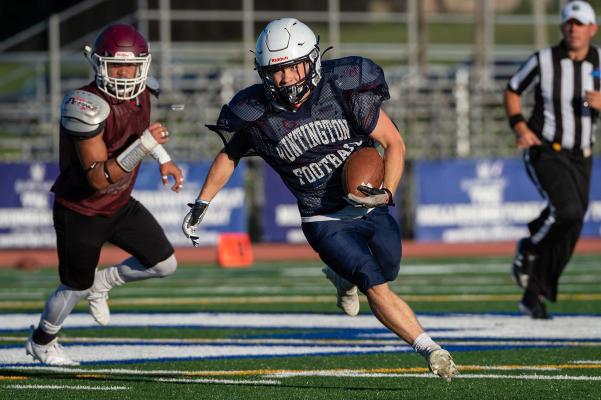 Huntington's ground game is the key to the Blue Devil offense. (Darin Reed photo)