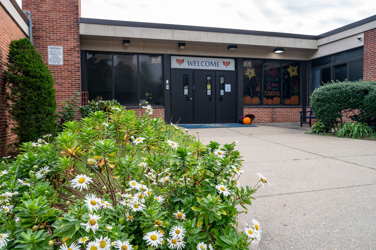 Flower Hill Primary School got off to a great start to the new school year. (Darin Reed photo)