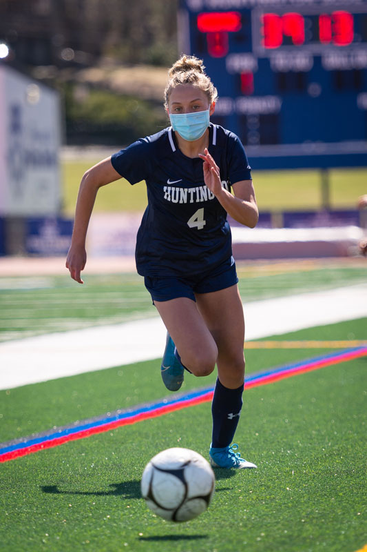  Katie Browne is an exceptionally talented player for Huntington. (Darin Reed photo.) 