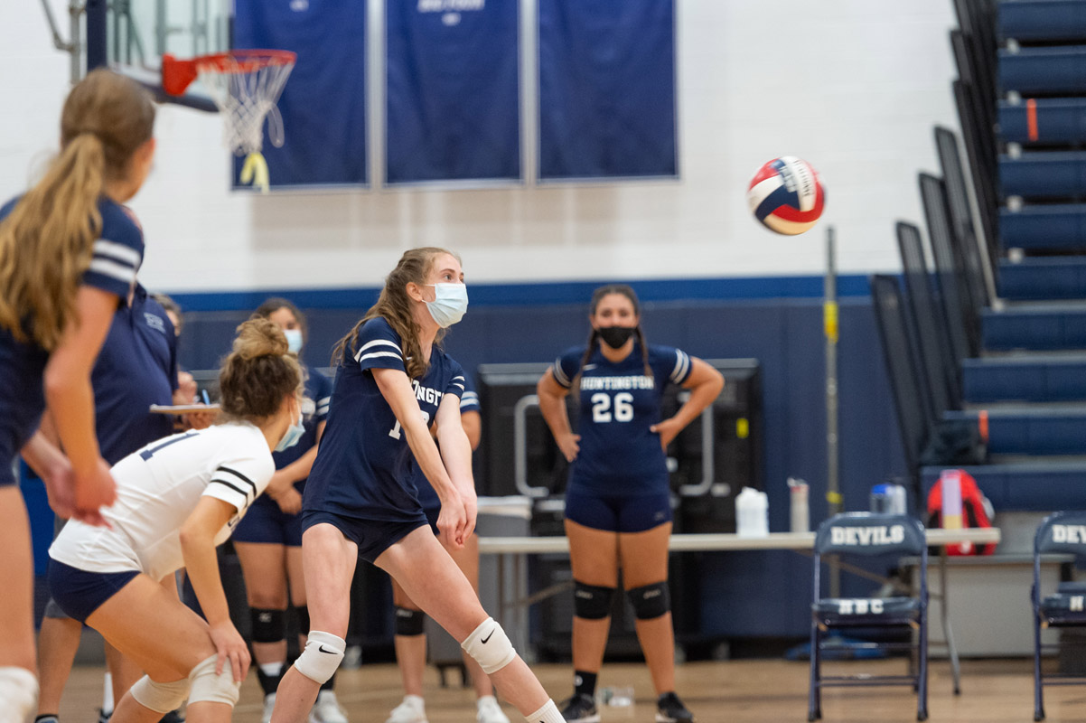 90 volleyball image