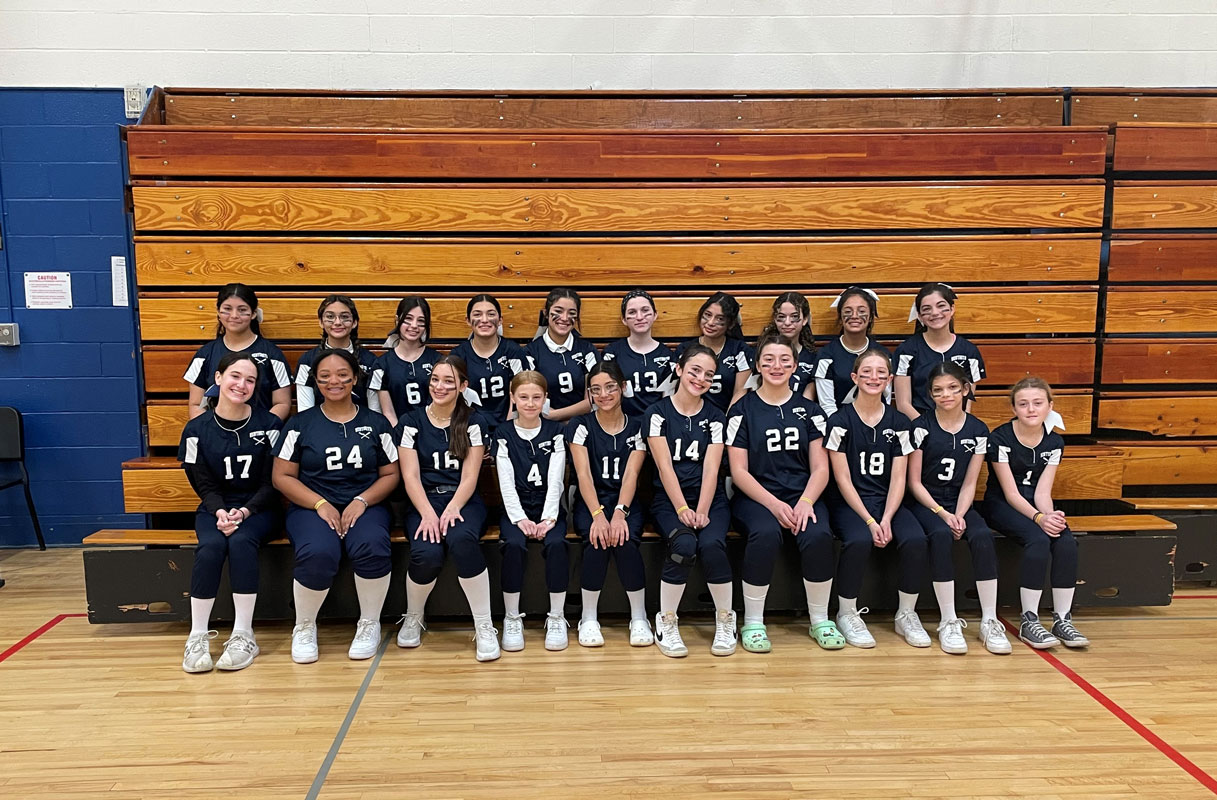 The 2022 J. Taylor Finley Middle School softball team. 