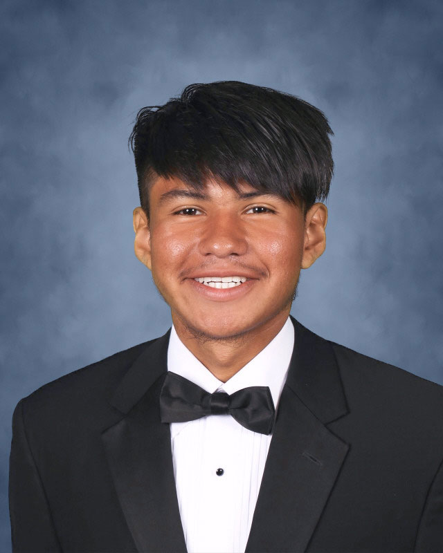 Huntington Class of 2022 member Enrrique Garcia 
