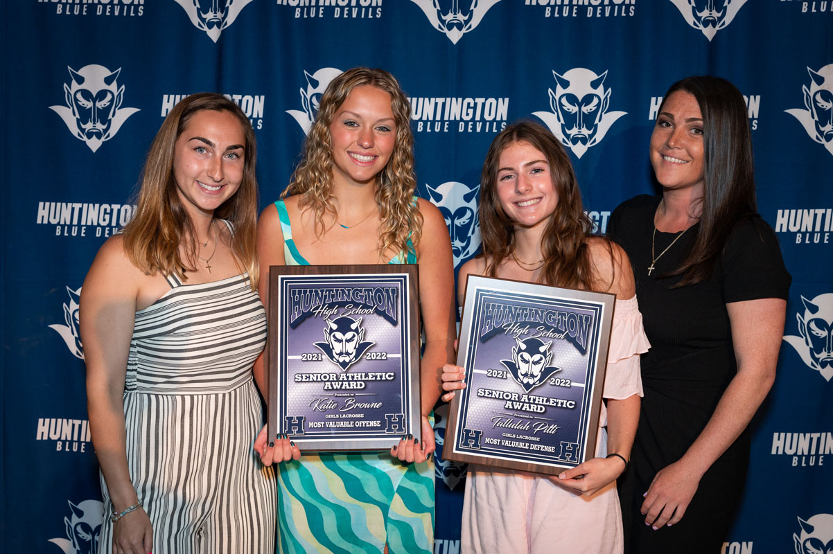 Coaches Katie Reilly and Shea Scully with Katie Browne and Tallulah Pitti. (Darin Reed photo.)