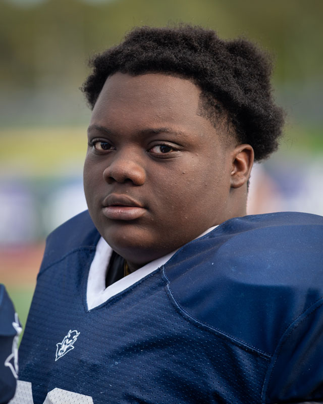 Isaiah Thomas is one of Huntington's key lineman. (Darin Reed photo.)