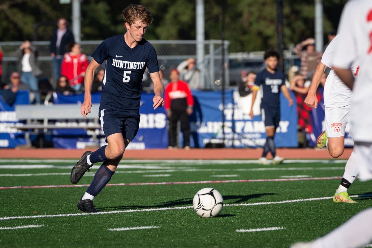 Huntington boys' soccer hopes to be one of Suffolk's best teams. (Darin Reed photo.)