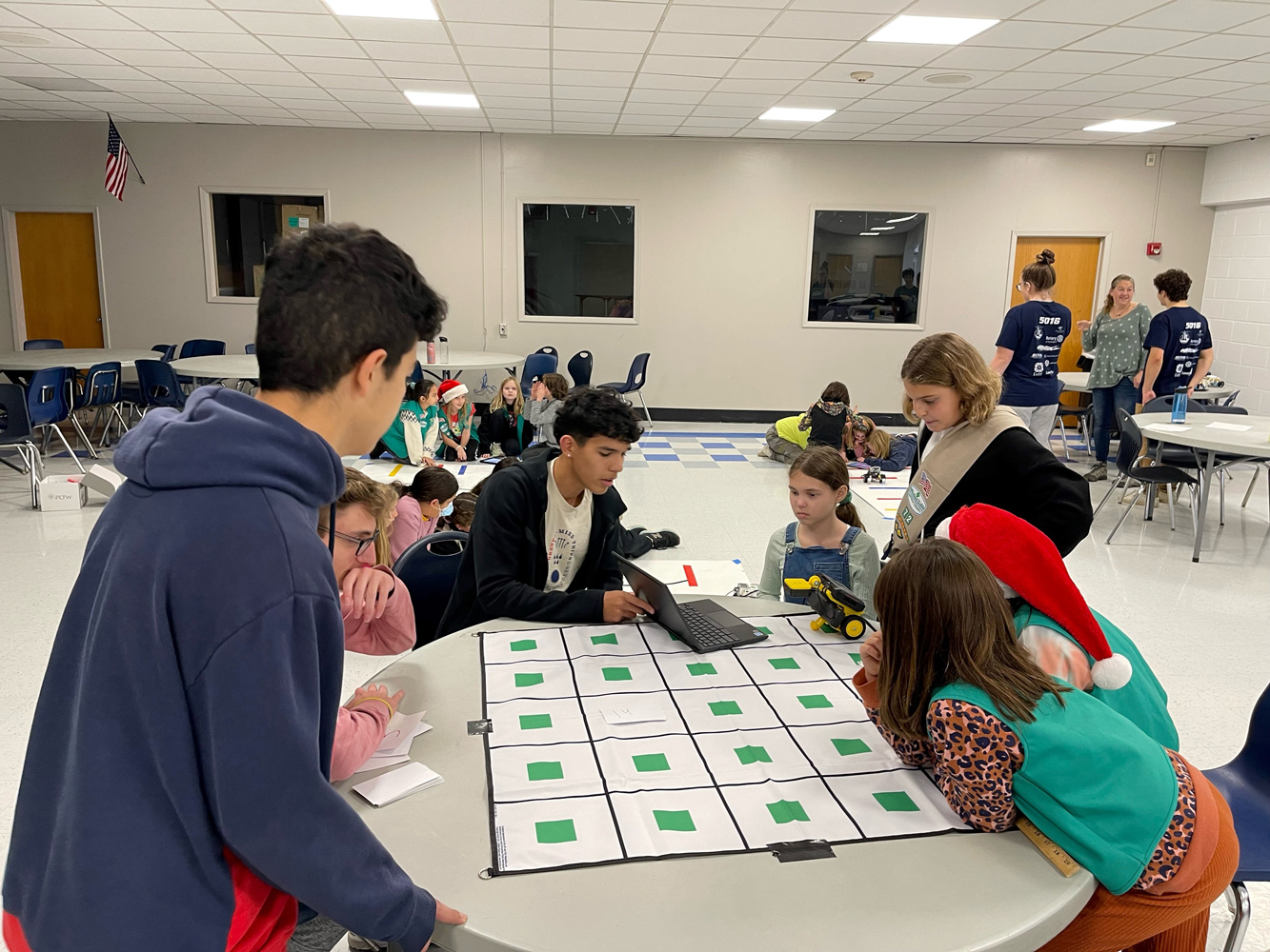 Huntington Robotics team members shared their love of STEM with local Girl Scouts (3)