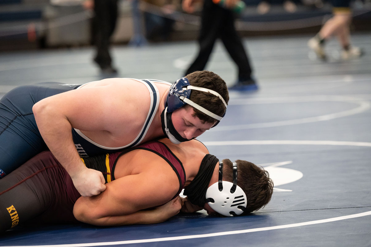 Robbie Smith dominates an opponent earlier this season. (Darin Reed photo)