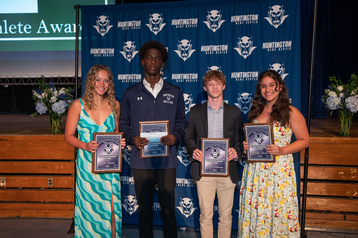 Katie Browne, Quincy Chery, Lucas Cirlincione and Maddy Bavaro with their awards. (Darin Reed photo.)