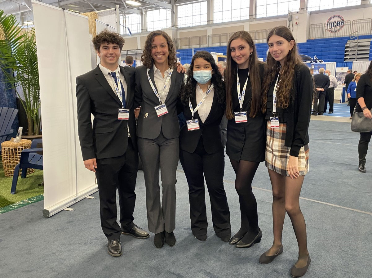 Five Huntington Virtual Enterprise student executives participated in the HIA-LI trade show