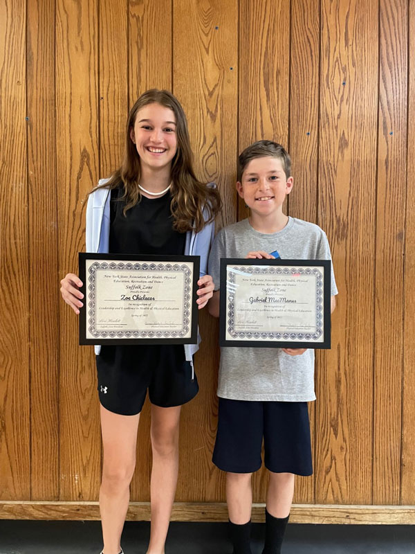Woodhull fifth graders Zoe Chiclacos and Gabriel MacManus (1)