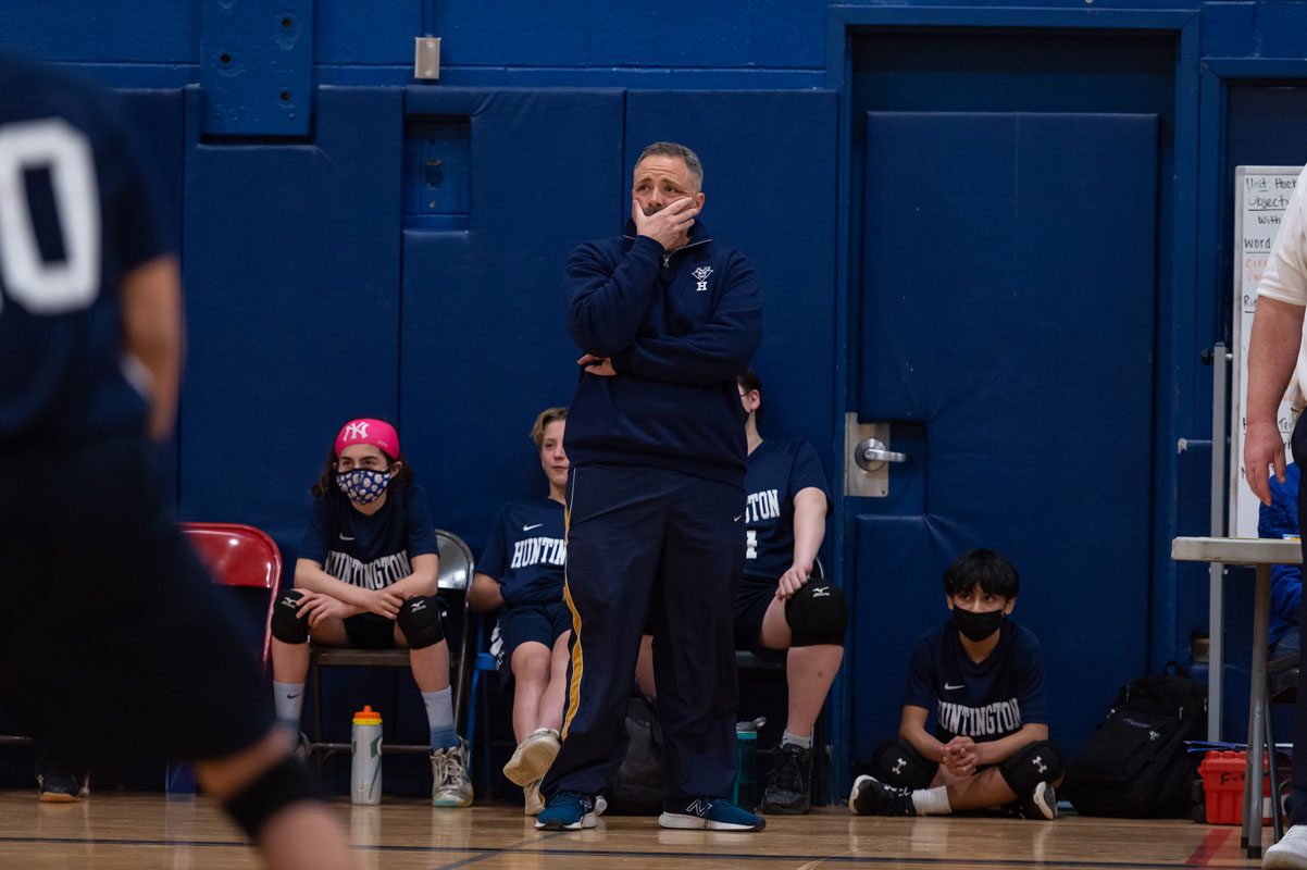 Finley head coach Eric Mininni takes it all in. (Darin Reed photo.)