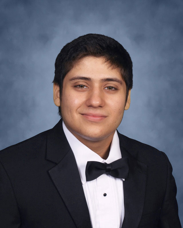 alternHuntington High School senior Omar Cruz, Jr.ate