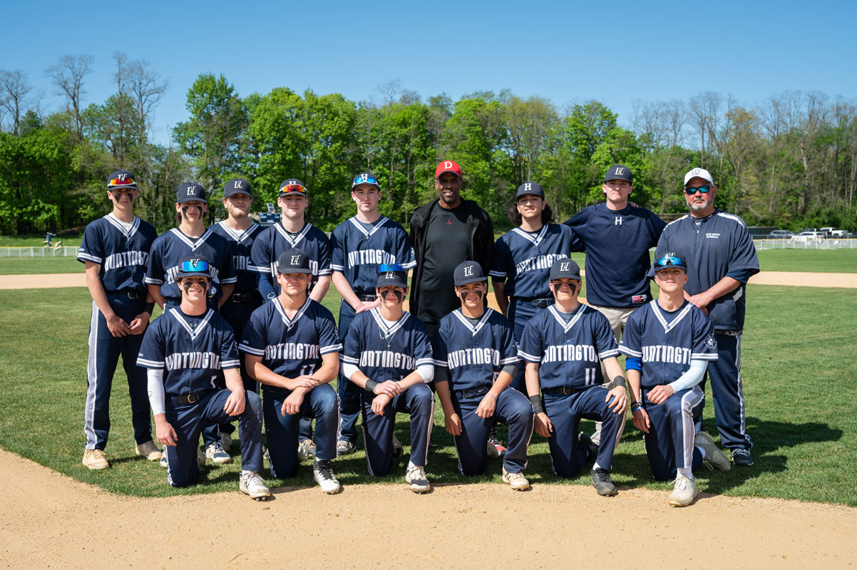 The 2022 Huntington High School baseball team.