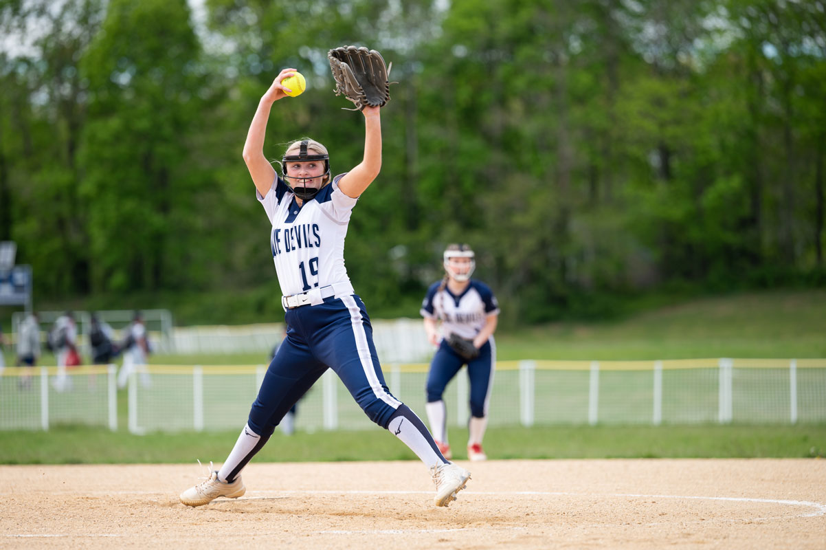 Ruby Meidenman hurled Huntington to victory on Senior Day. (Darin Reed photo.)