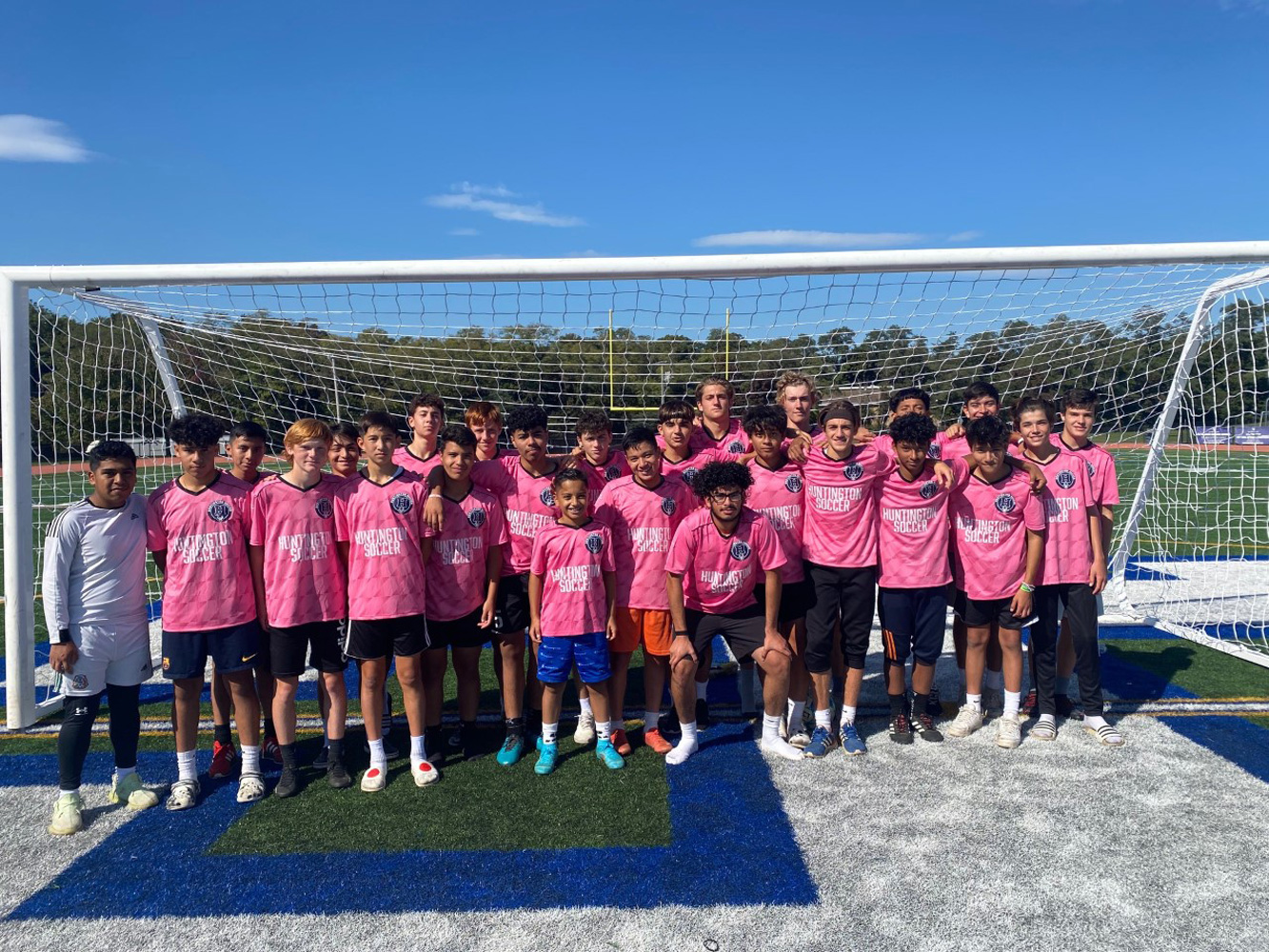 The 2022 Huntington JV boys' soccer team.