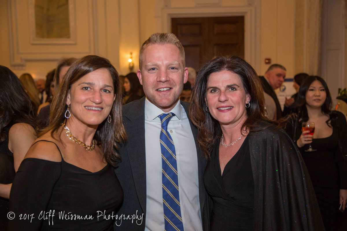 Huntington principals Donna Moro, Scott Oshrin and Traci Roethel at the 2017 HFEE gala. (Cliff Weissman photo.)
